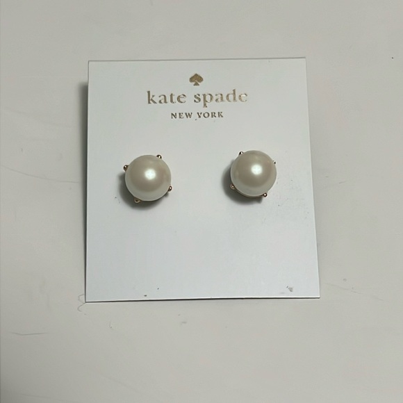 Kate Spade New York gold cream pearl earrings - Picture 1 of 3